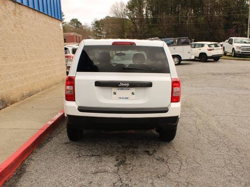 Used 2014 Jeep Patriot Sport FWD image 6
