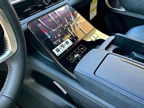 New 2026 INFINITI QX80 4WD image 22