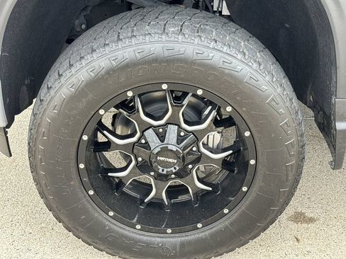 Used 2025 Chevrolet Silverado 1500 RST AWD/4WD image 34