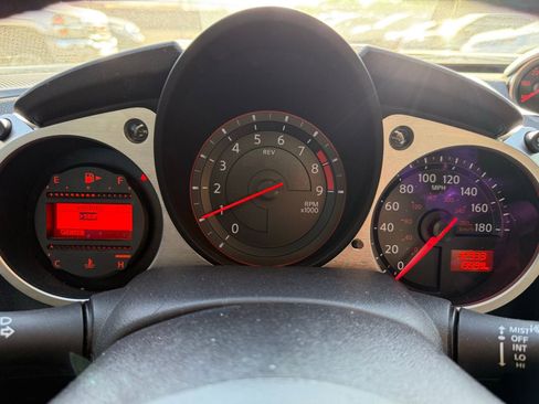 Used 2020 Nissan 370Z Coupe image 14