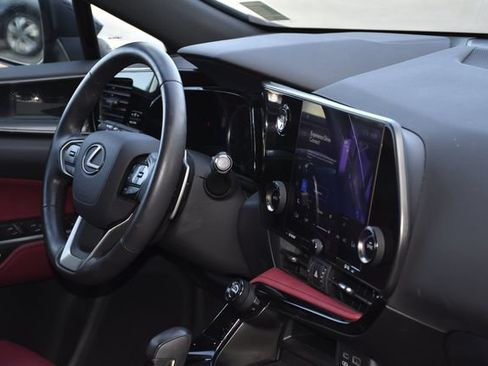 Used 2023 Lexus NX 250 FWD w/ Towing Package (2000 Lbs) image 28