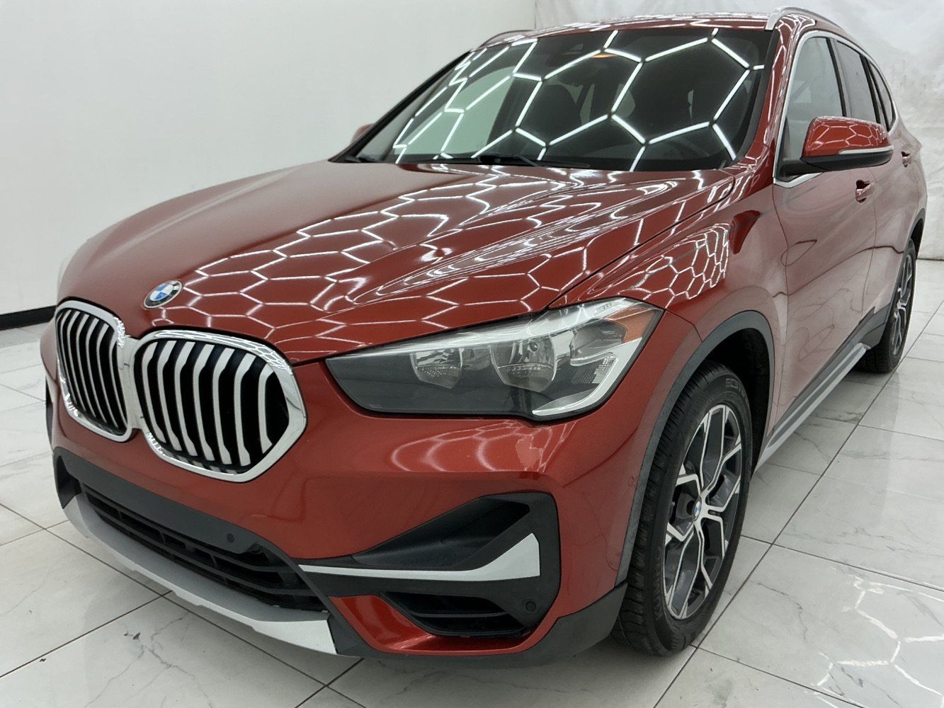 Used 2020 BMW X1 sDrive28i FWD image 1
