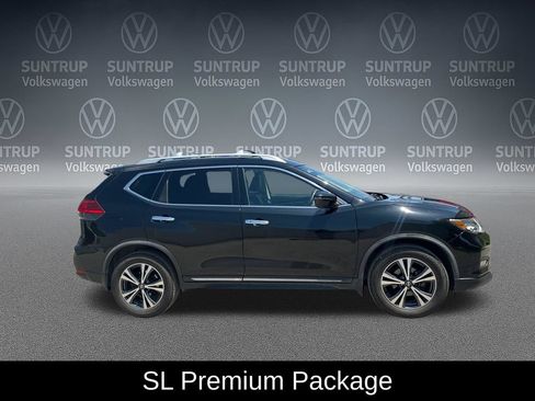 Used 2017 Nissan Rogue SL w/ SL Premium Package AWD/4WD image 6