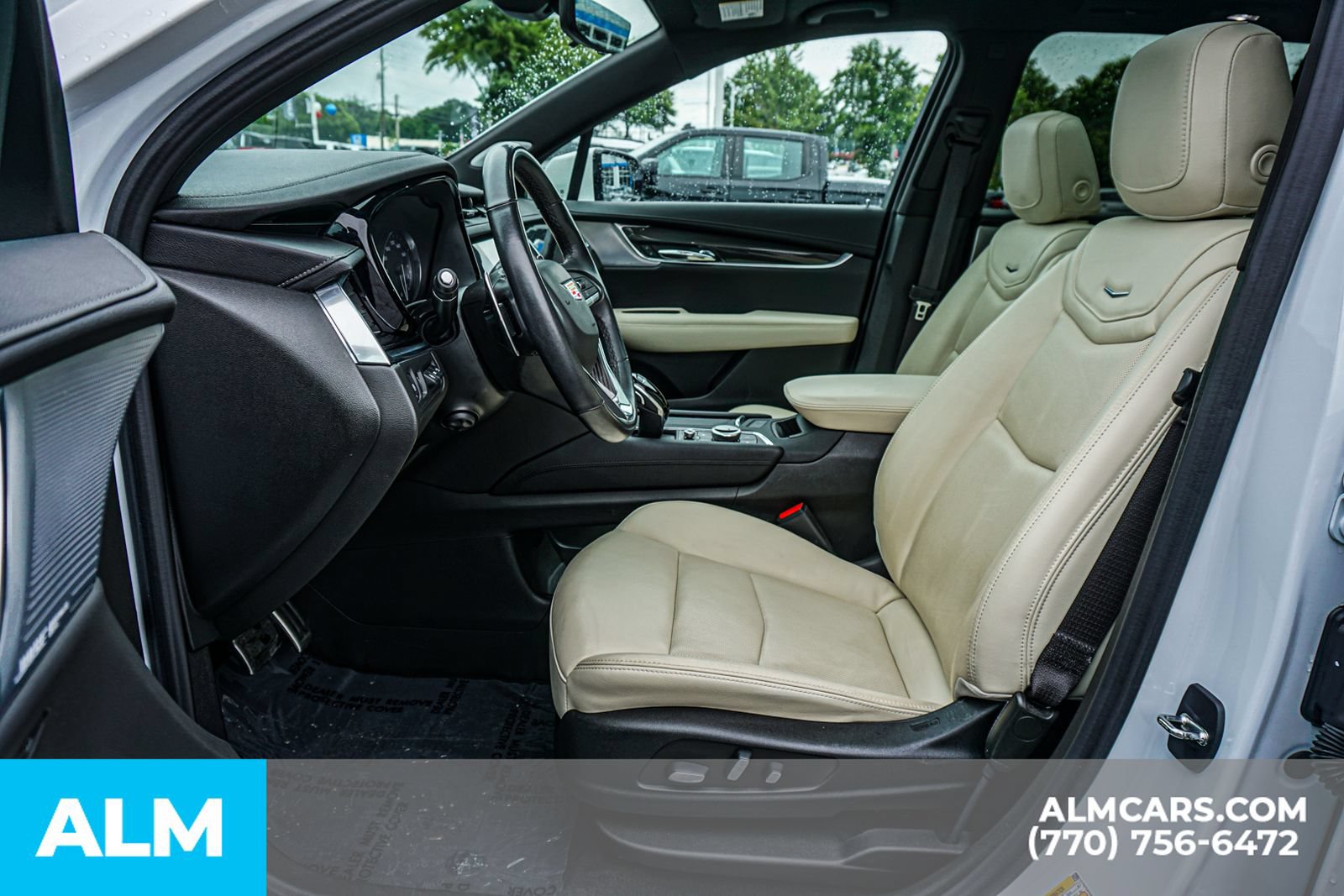 Used 2023 Cadillac XT6 Sport w/ Technology Package AWD/4WD image 21