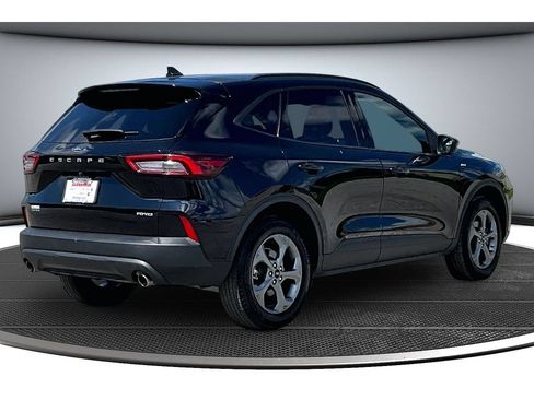 Used 2025 Ford Escape ST-Line Select AWD/4WD image 18