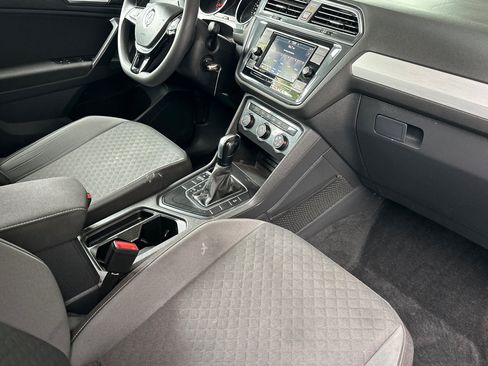 Certified 2021 Volkswagen Tiguan S FWD image 17
