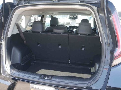 Used 2024 Kia Soul GT-Line FWD image 9