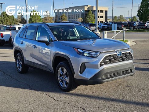 Used 2022 Toyota RAV4 XLE w/ Convenience Package image 1
