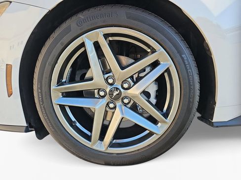 Used 2025 Ford Mustang Premium RWD image 22