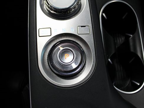 Used 2023 Genesis GV70 2.5T w/ Select Package image 38