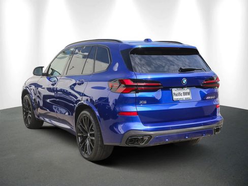 New 2026 BMW X5 M60i w/ Climate Comfort Package image 4