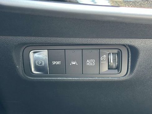 Certified 2025 Honda Prologue Elite image 9