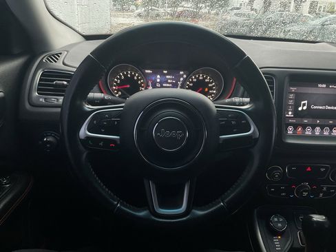 Used 2019 Jeep Compass Trailhawk AWD/4WD image 28