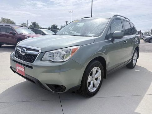 Used 2014 Subaru Forester 2.5i Premium AWD/4WD image 3
