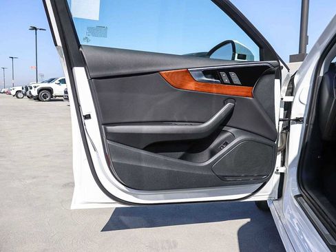 Used 2023 Audi A4 2.0T Premium w/ Convenience Package image 29