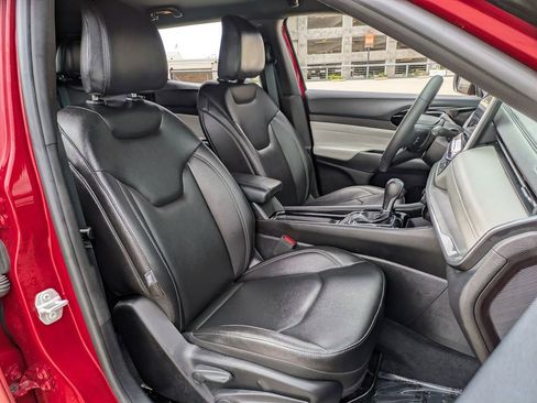 Used 2025 Jeep Compass Limited AWD/4WD image 28