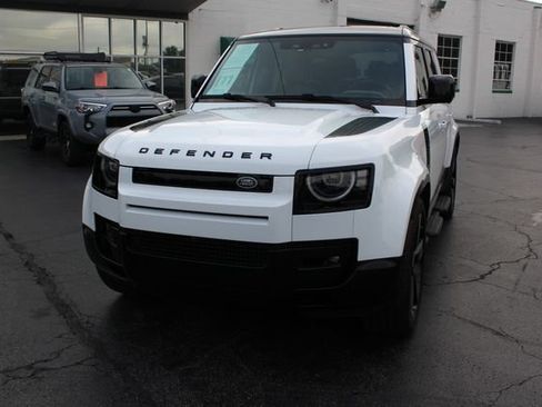 Used 2026 Land Rover Defender 130 V8 AWD/4WD image 3