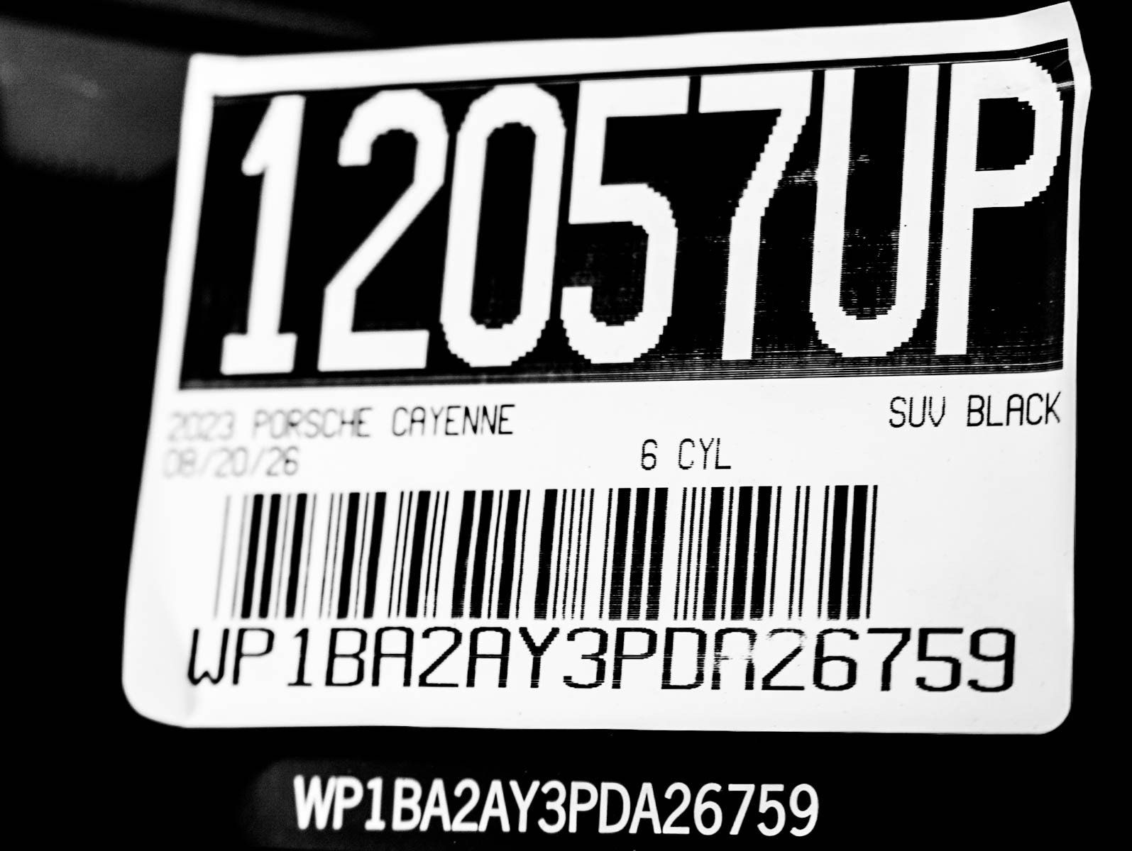 Certified 2023 Porsche Cayenne Platinum Edition w/ Towing Package w/o Tow Ball AWD/4WD image 33