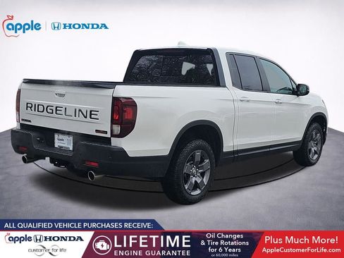 Used 2024 Honda Ridgeline TrailSport image 7
