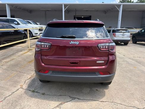 Used 2020 Jeep Compass Latitude FWD image 5