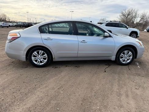 Used 2010 Nissan Altima 2.5 SL w/ SL Pkg image 6