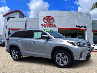 Used 2019 Toyota Highlander Limited w/ Preferred Accessory Package