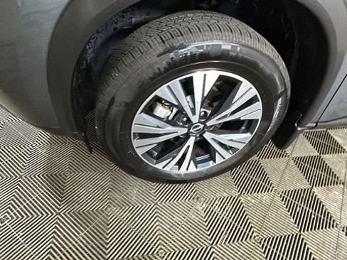 Used 2023 Nissan Rogue SV w/ SV Premium B Package AWD/4WD image 9