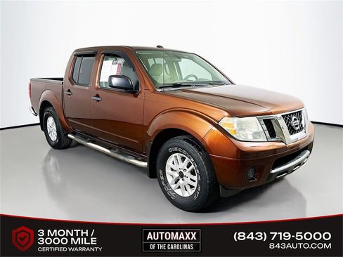 Used 2018 Nissan Frontier SV image 1