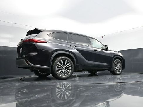 Used 2021 Toyota Highlander Platinum image 52