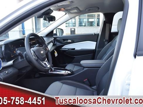 New 2026 Chevrolet Trax LT w/ LT Convenience Package image 14