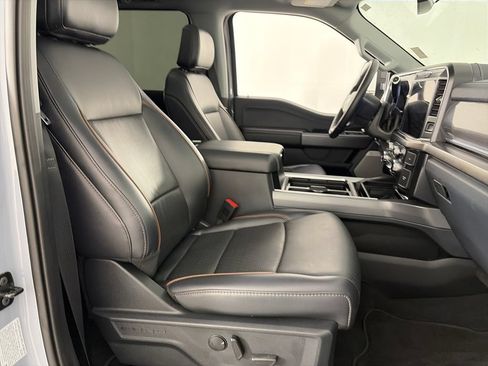 Used 2025 Ford F350 Lariat AWD/4WD image 32