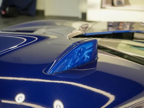 Used 2022 Ferrari SF90 Spider image 30