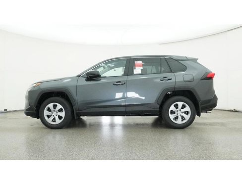 Used 2025 Toyota RAV4 LE FWD image 19