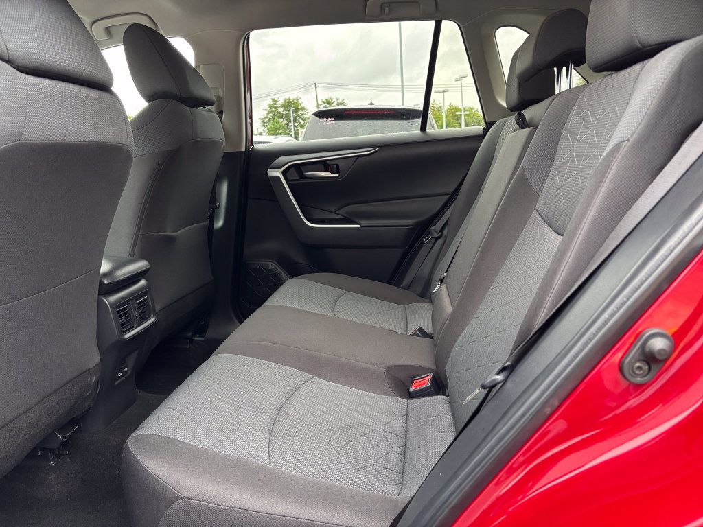 Certified 2025 Toyota RAV4 XLE AWD/4WD image 44
