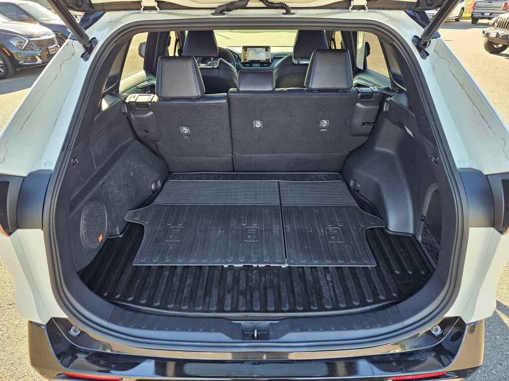 Used 2019 Toyota RAV4 XSE AWD/4WD image 25