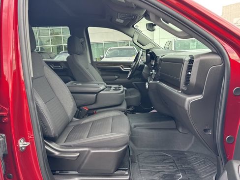 Used 2024 GMC Sierra 1500 Elevation w/ LPO, Elevation Black Package AWD/4WD image 19