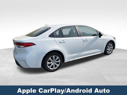 Used 2025 Toyota Corolla LE FWD image 6