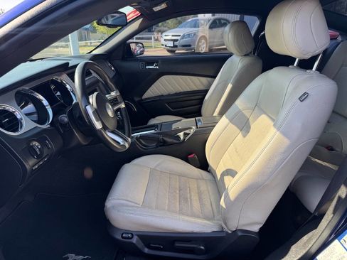 Used 2012 Ford Mustang Premium image 16