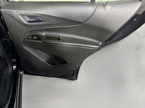 Used 2023 Chevrolet Equinox Premier FWD image 28