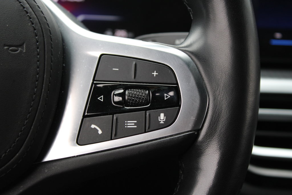 Used 2023 BMW i4 eDrive40 w/ M Sport Package RWD image 25