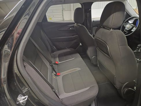 Used 2025 Chevrolet TrailBlazer LT AWD/4WD image 31