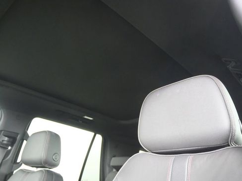 Used 2022 Chevrolet Tahoe RST w/ Luxury Package AWD/4WD image 13