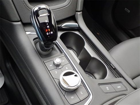 New 2025 Cadillac XT6 Premium Luxury image 11