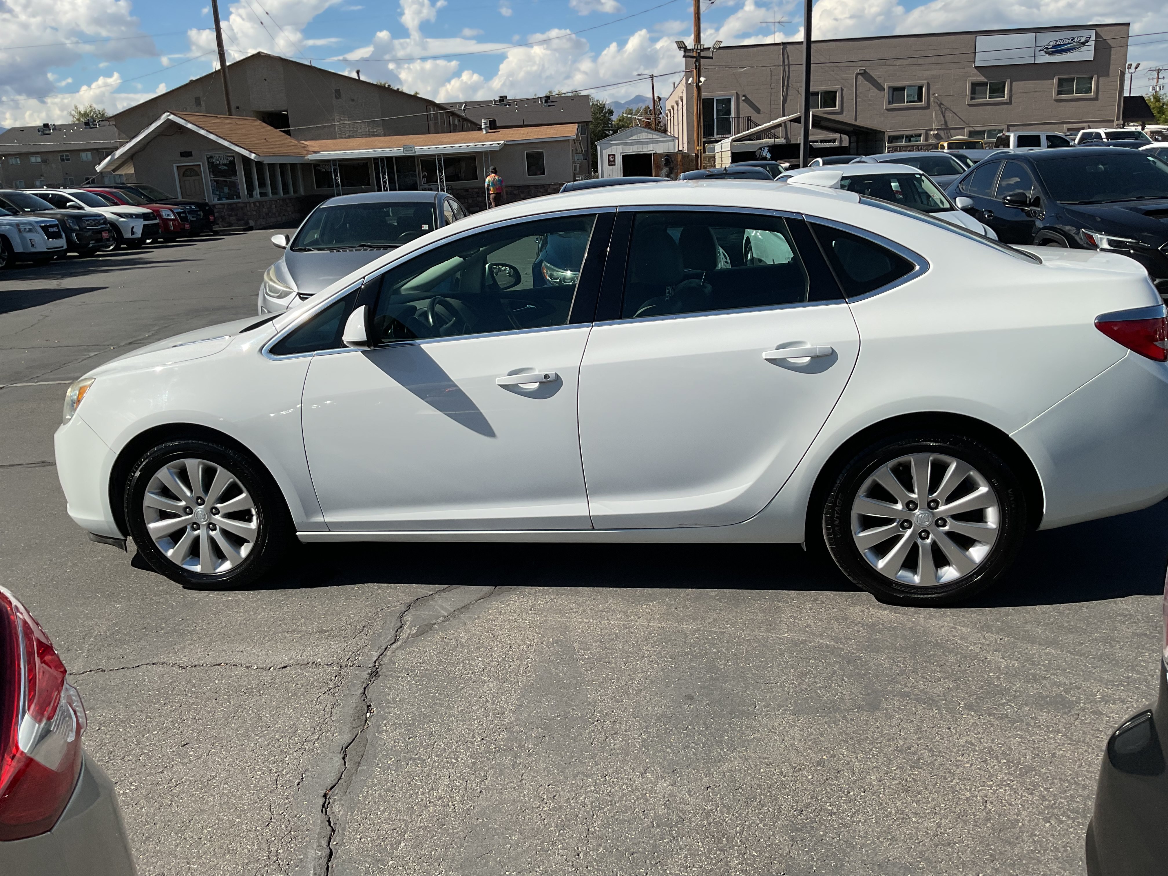 Used 2015 Buick Verano FWD image 4