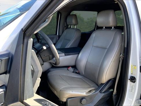 Used 2019 Ford F250 XL w/ Power Equipment Group image 20