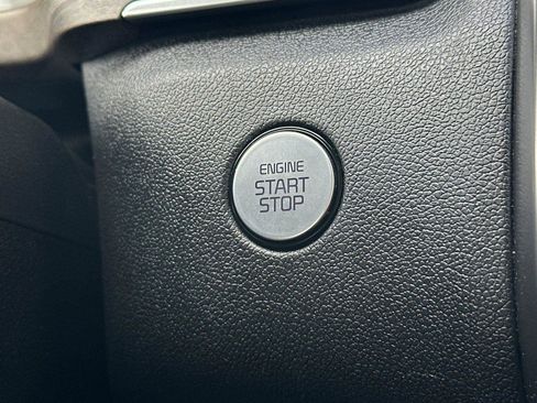 Used 2023 Kia Sorento EX w/ Panoramic Sunroof Package image 26