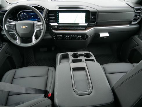 New 2026 Chevrolet Silverado 1500 LT AWD/4WD image 6