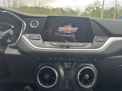 Used 2022 Chevrolet Blazer LT FWD image 30