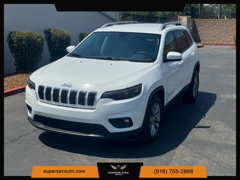 Used 2020 Jeep Cherokee Latitude Plus w/ Comfort/Convenience Group image 1