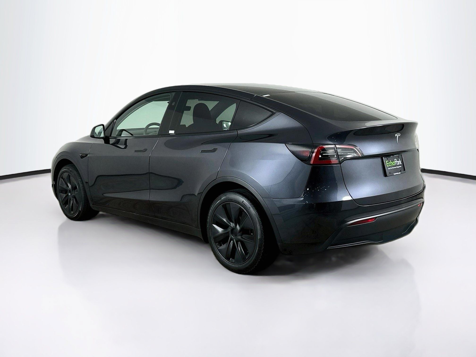 Used 2025 Tesla Model Y Long Range RWD image 5